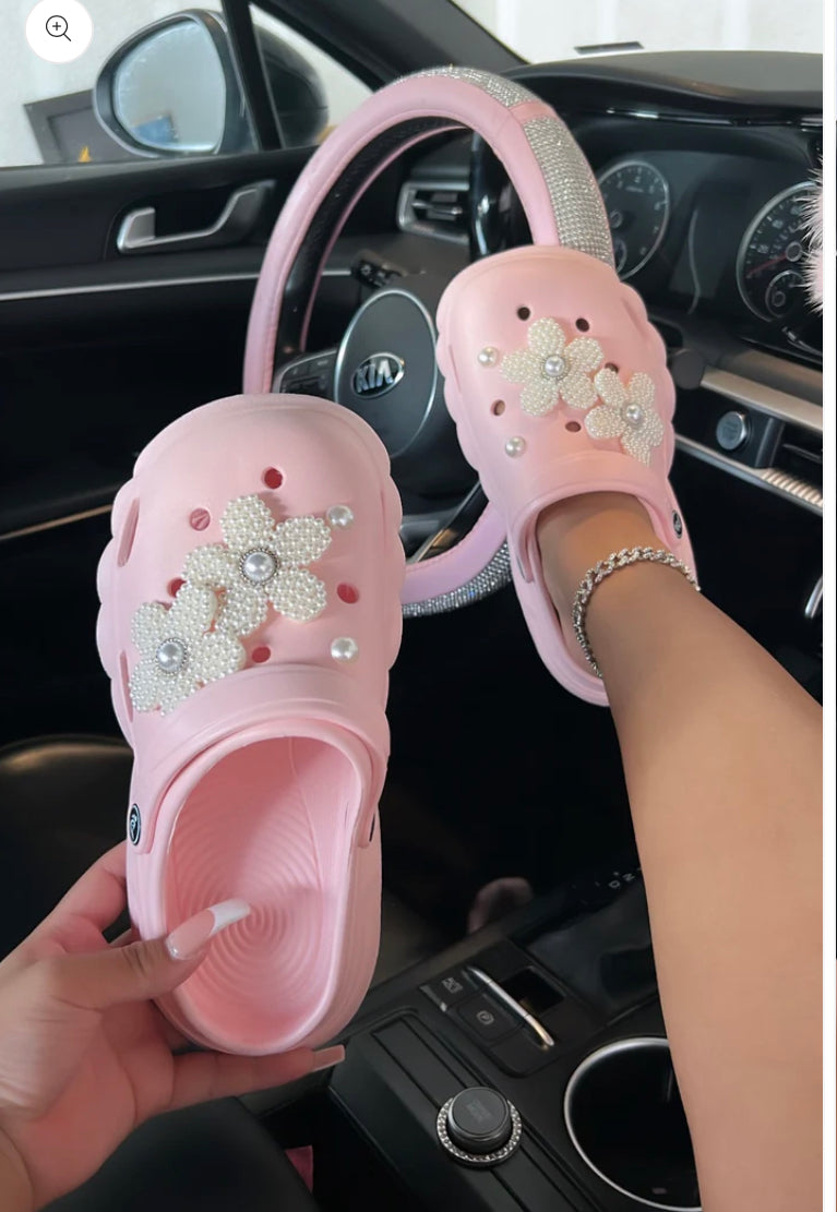 Bubblegum crocs